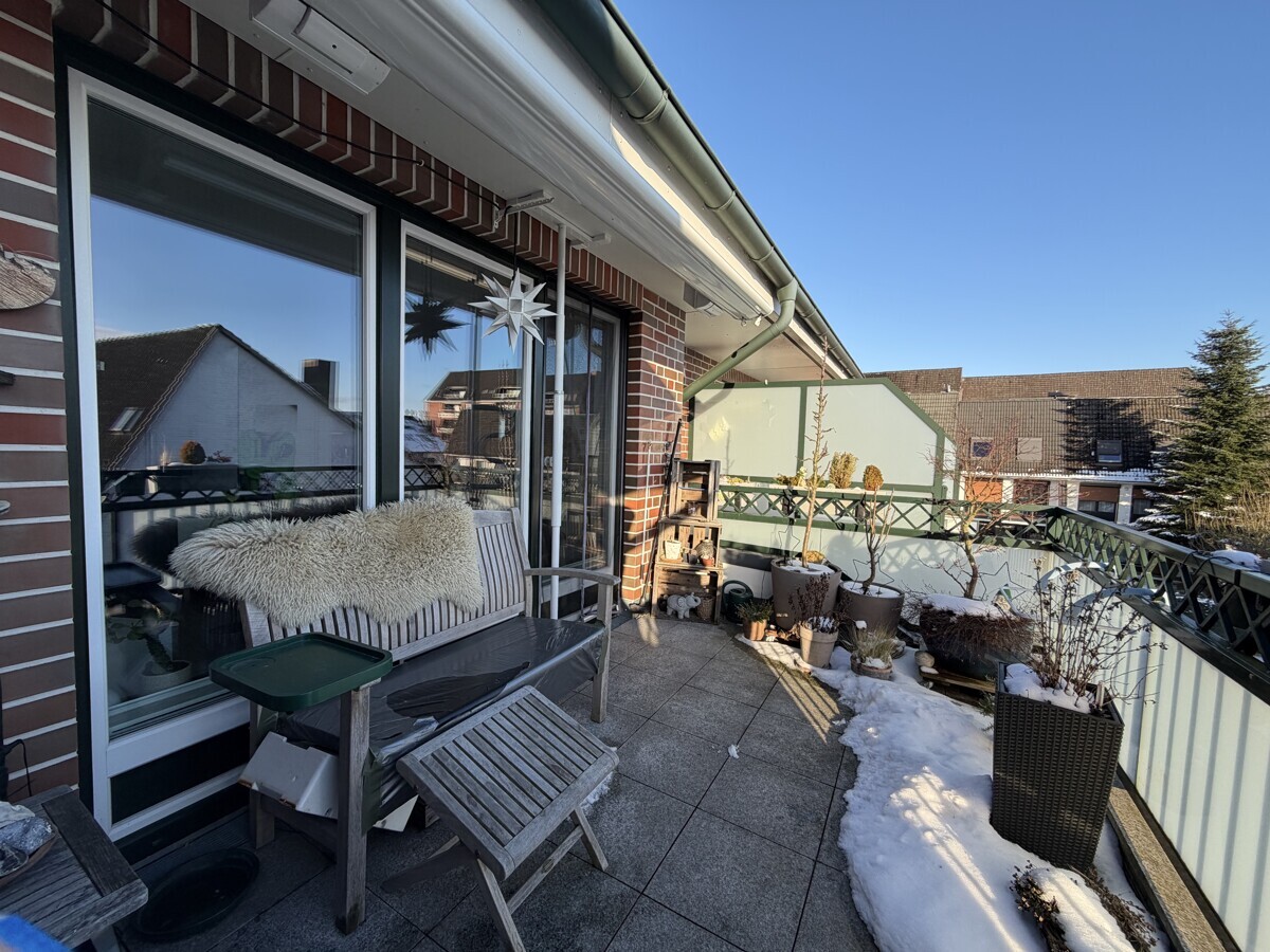 Sonniger, geschützter Südbalkon