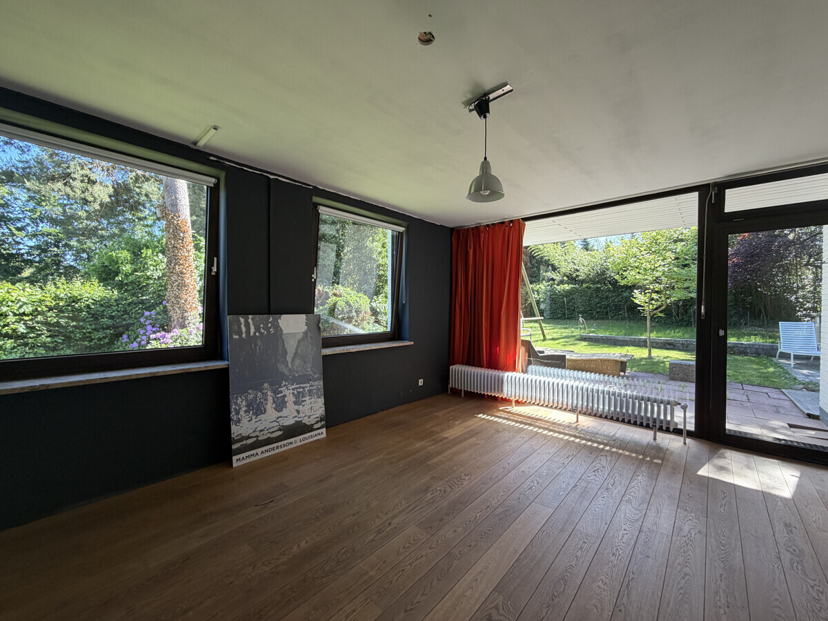 Weiteres Zimmer mit Terrassenzugang