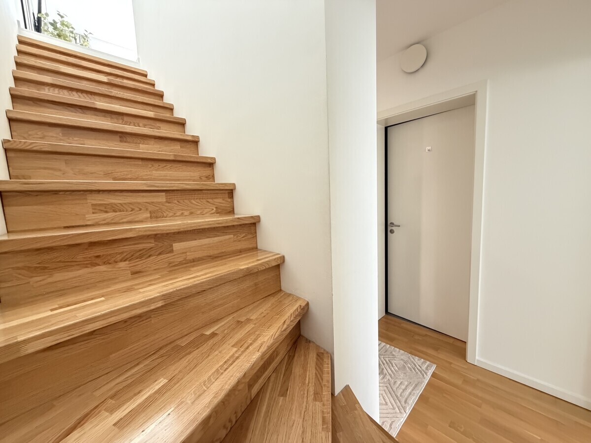 edle Holztreppe