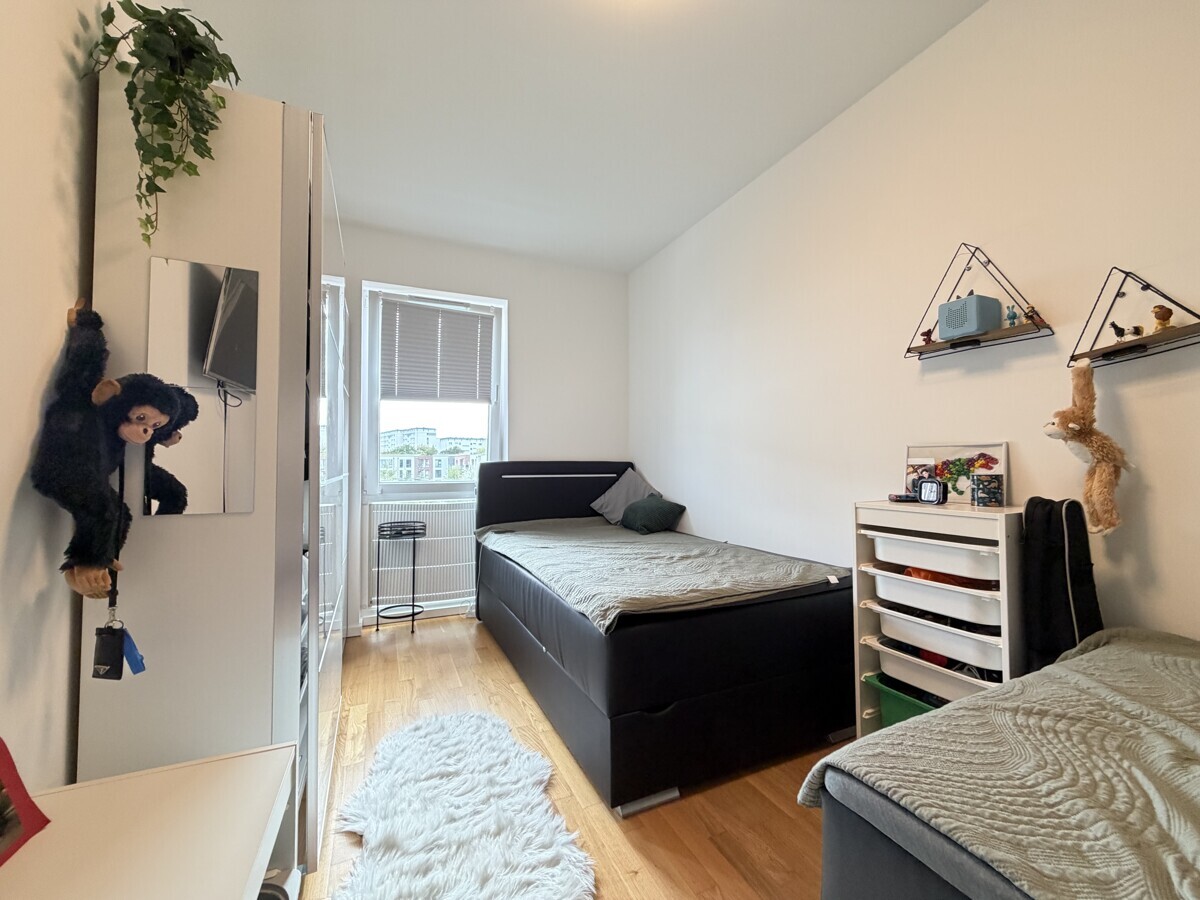 weiteres Zimmer / Büro 