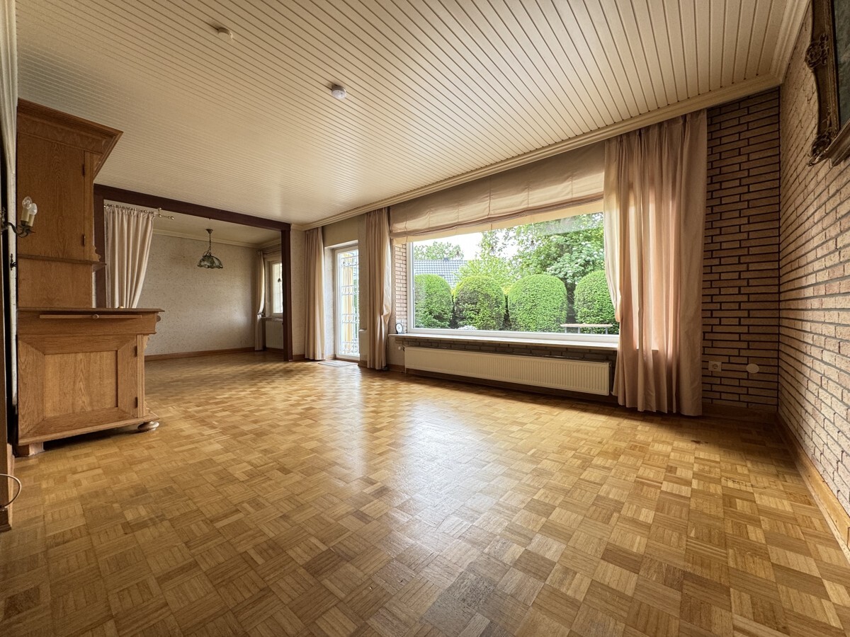 Viel Licht - Große Fensterfront