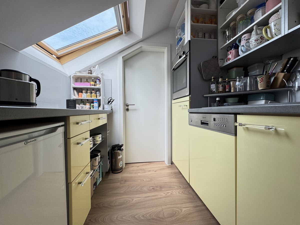 Küchenzeile im Dachgeschoss
