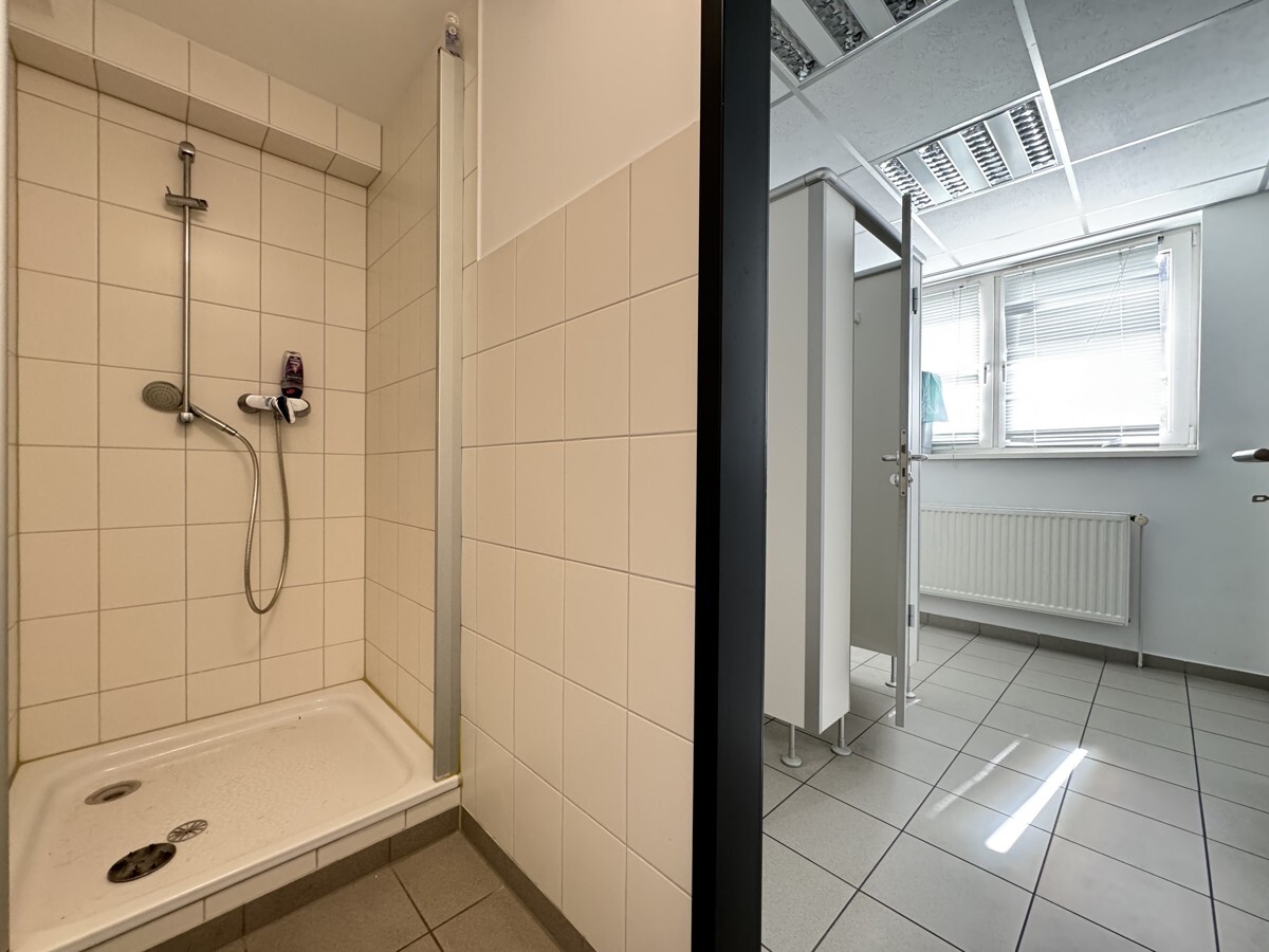 Umkleiden mit Dusche