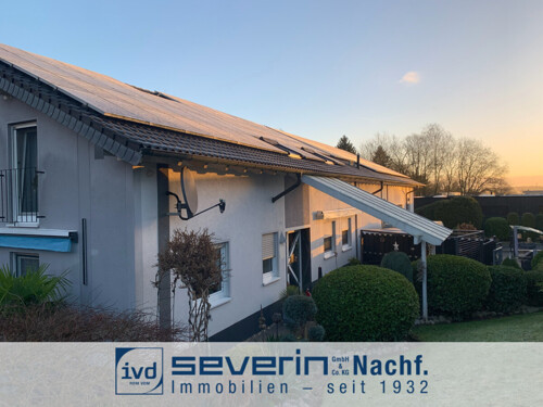 Traumhaftes Wohnhaus mit Gewerbehalle