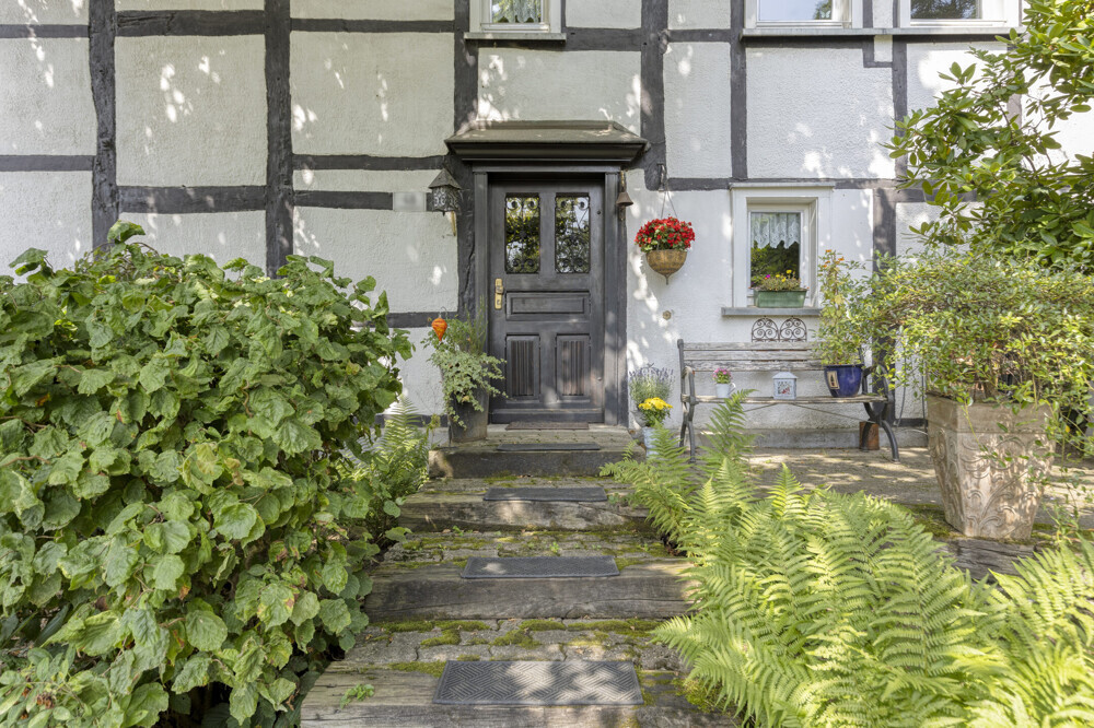 Bergisches Fachwerkhaus mit kleinen Schönheitsfehlern sucht neue Eigentümer