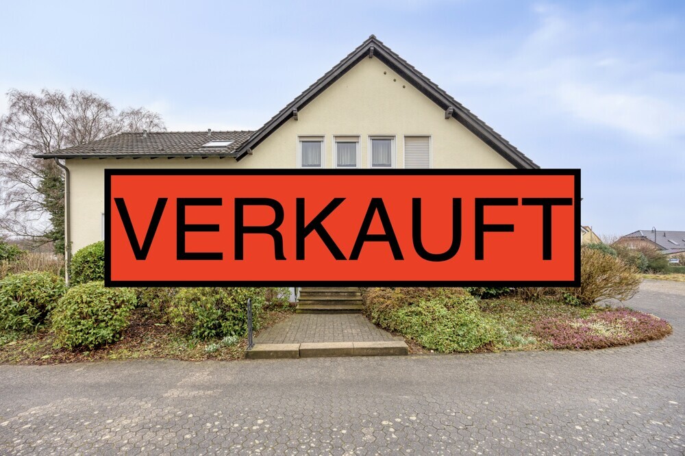 Großzügiges Einfamilienhaus mit zwei Einliegerwohnungen in Odenthal Eikamp