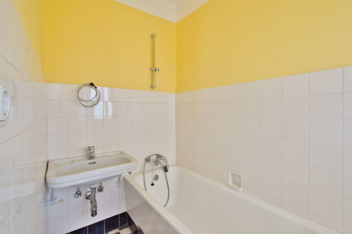 Badezimmer Wohnung EG