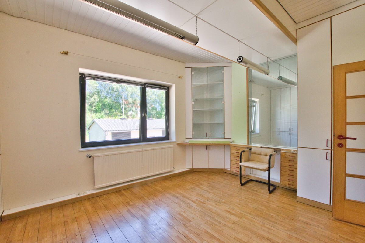 Zimmer Wohnung OG