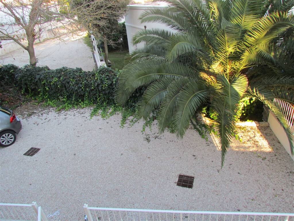 BILOCALE PARI AL NUOVO A DUE PASSI DAL MARE — foto 4