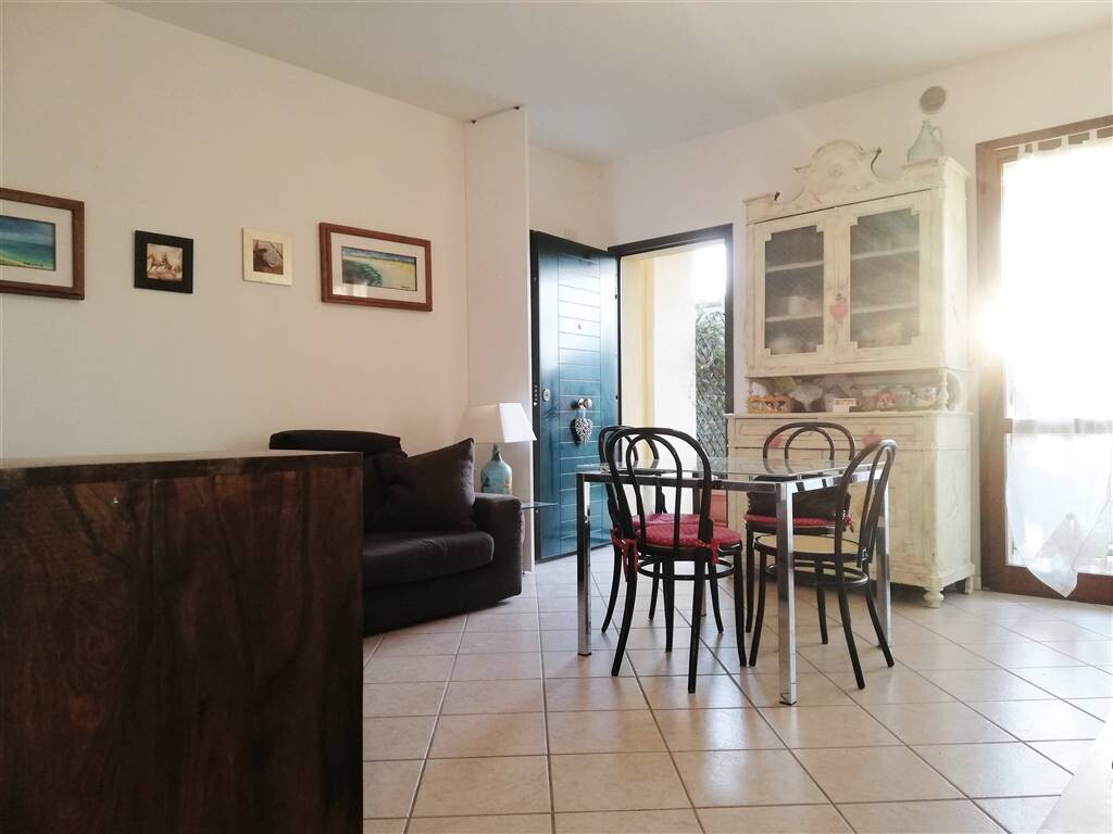 APPARTAMENTO DI RECENTE COSTRUZIONE CON GIARDINO PRIVATO, GARAGE E PISCINA CONDOMINIALE!