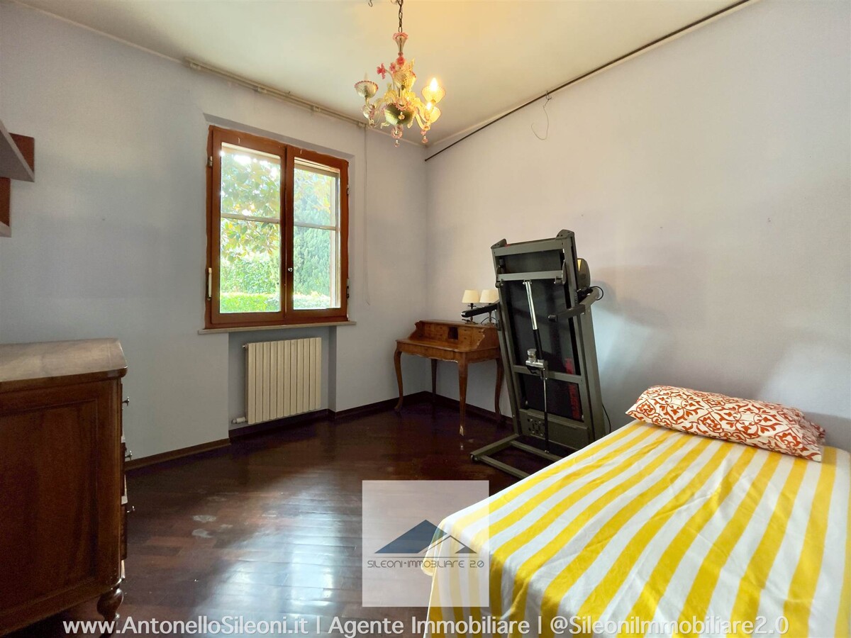VILLINO A SCHIERA CON AMPIO GIARIDNO VISTA MARE — foto 16