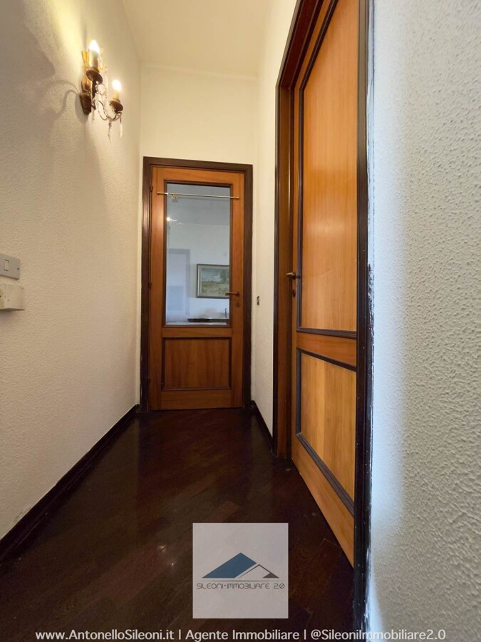 VILLINO A SCHIERA CON AMPIO GIARIDNO VISTA MARE — foto 13