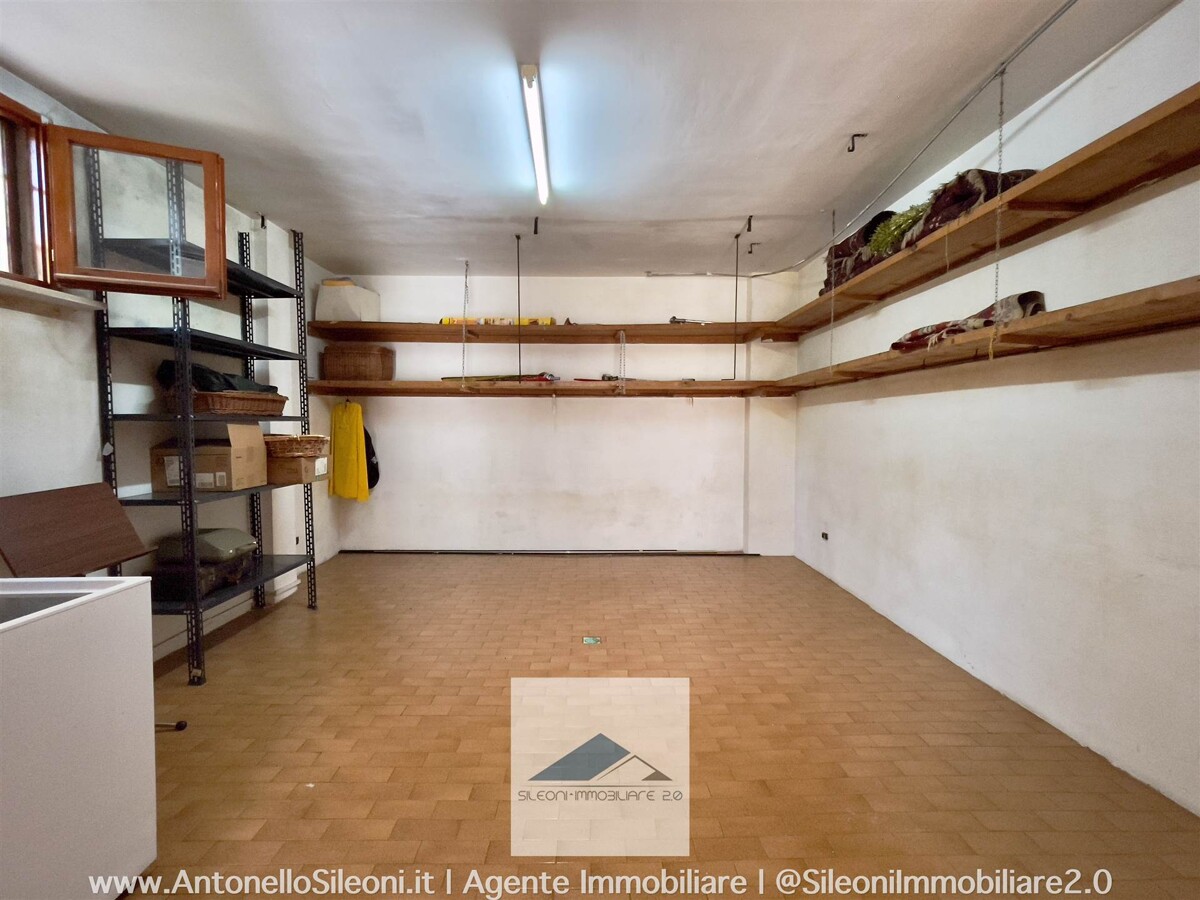 VILLINO A SCHIERA CON AMPIO GIARIDNO VISTA MARE — foto 29