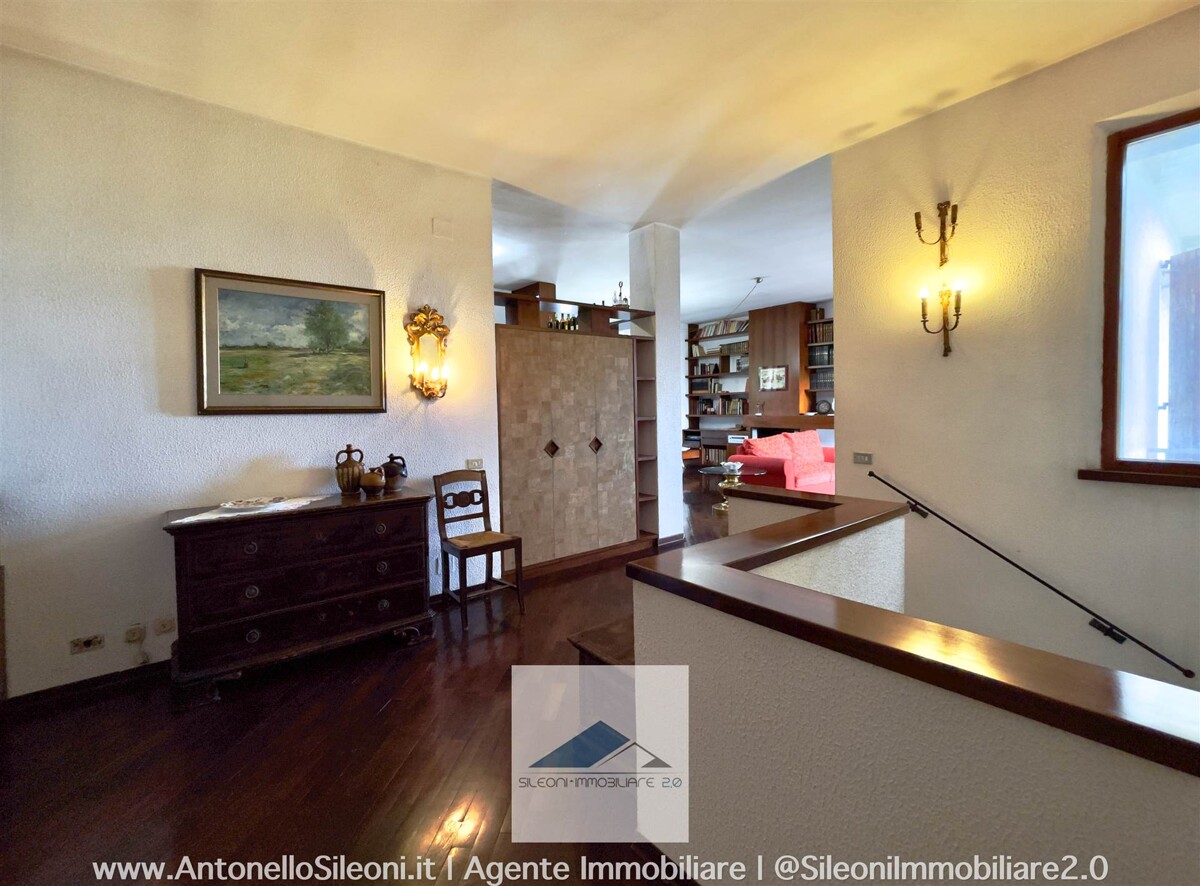 VILLINO A SCHIERA CON AMPIO GIARIDNO VISTA MARE — foto 10
