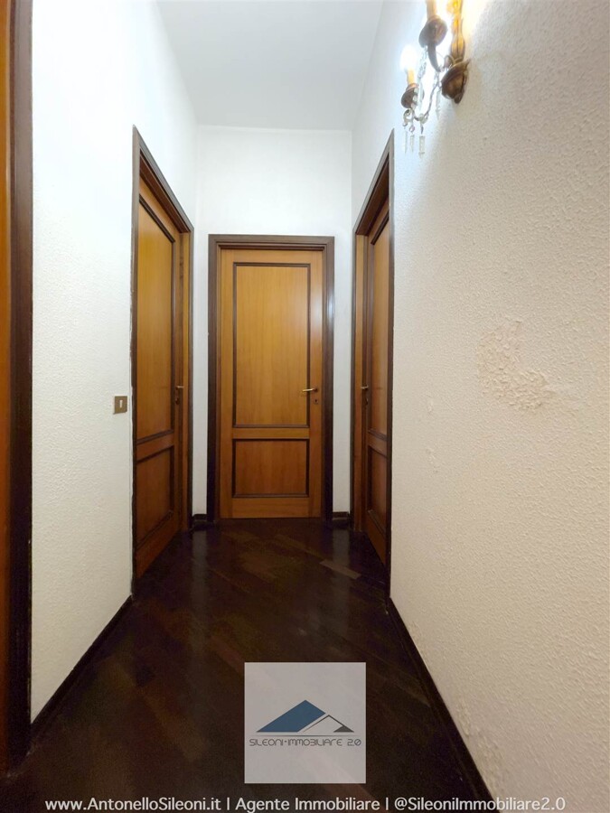 VILLINO A SCHIERA CON AMPIO GIARIDNO VISTA MARE — foto 18