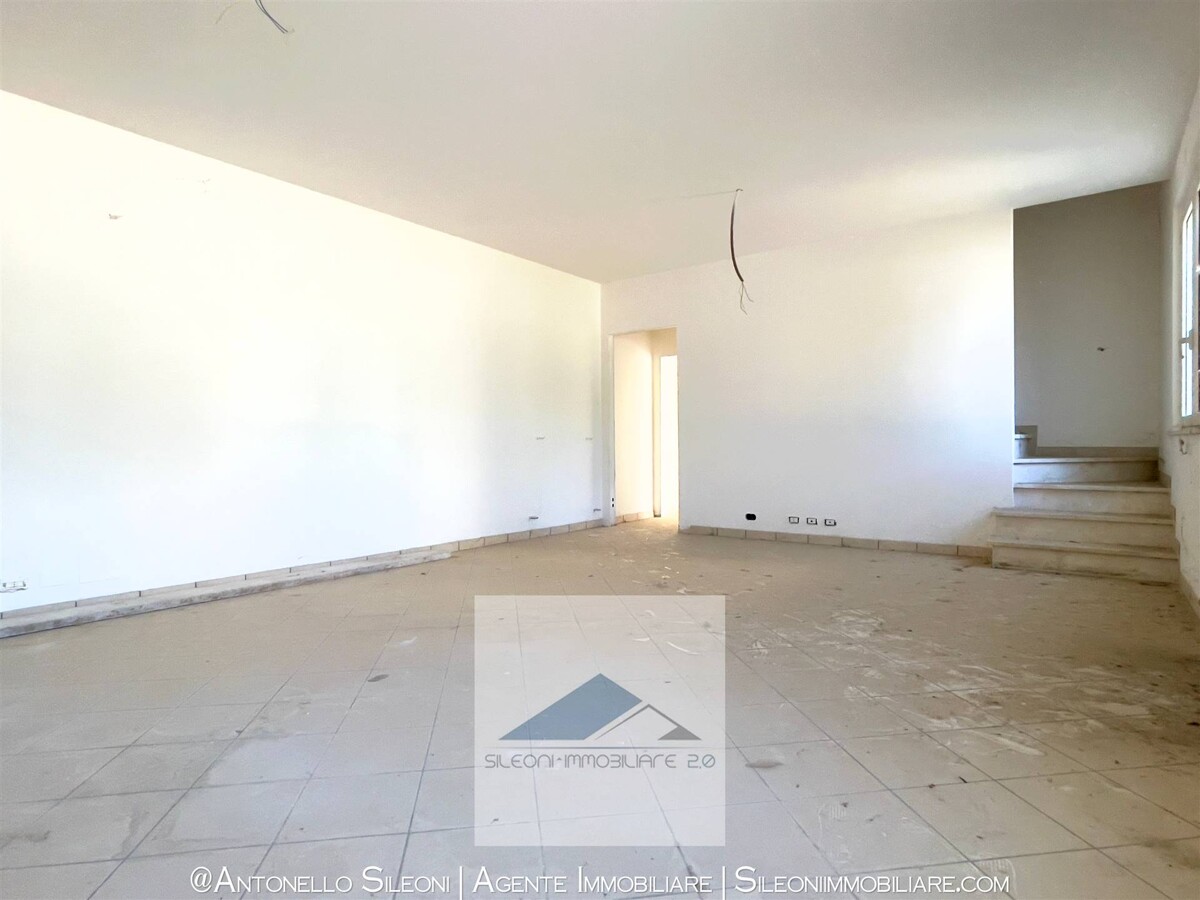 DUPLEX PARI AL NUOVO CON GARAGE A LIVELLO — foto 15