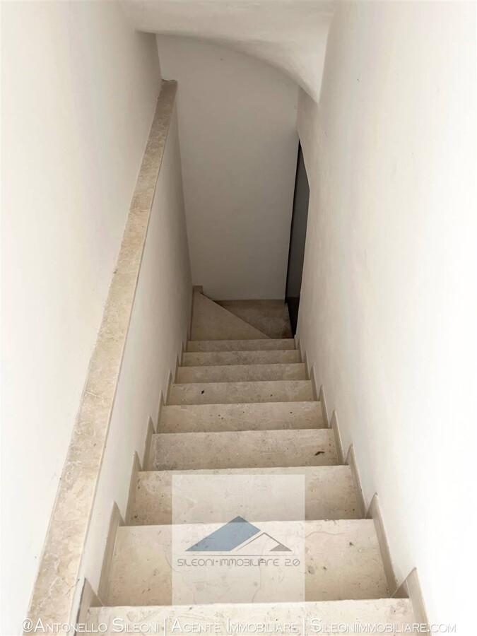 DUPLEX PARI AL NUOVO CON GARAGE A LIVELLO — foto 8