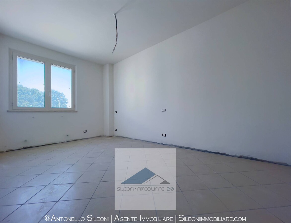 DUPLEX PARI AL NUOVO CON GARAGE A LIVELLO — foto 10