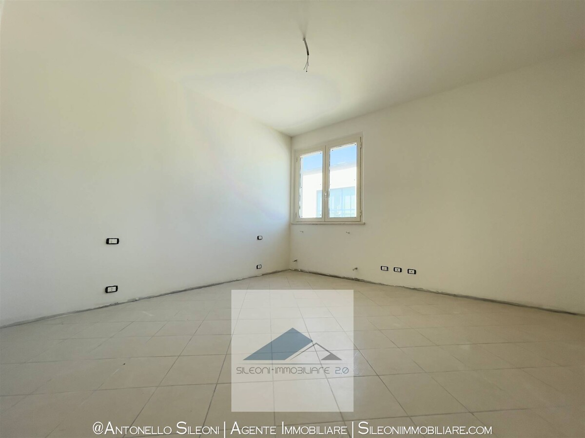 DUPLEX PARI AL NUOVO CON GARAGE A LIVELLO — foto 7