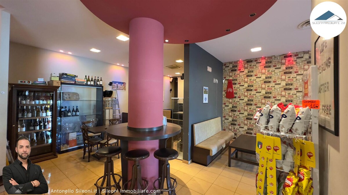 LOCALE AD USO NEGOZIO CON ATTIVITÁ DI BAR E TABACCHI — foto 23