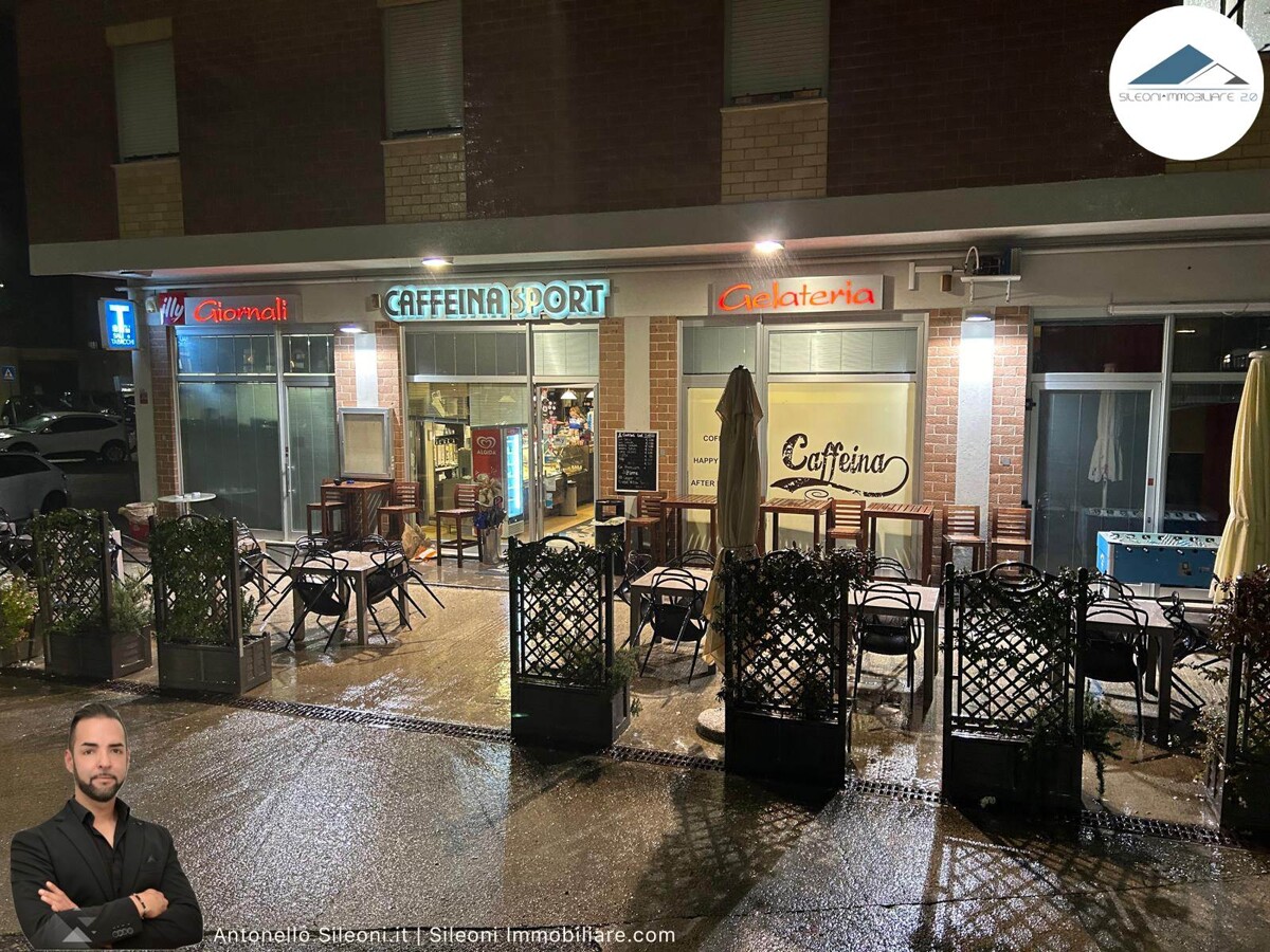 LOCALE AD USO NEGOZIO CON ATTIVITÁ DI BAR E TABACCHI — foto 15