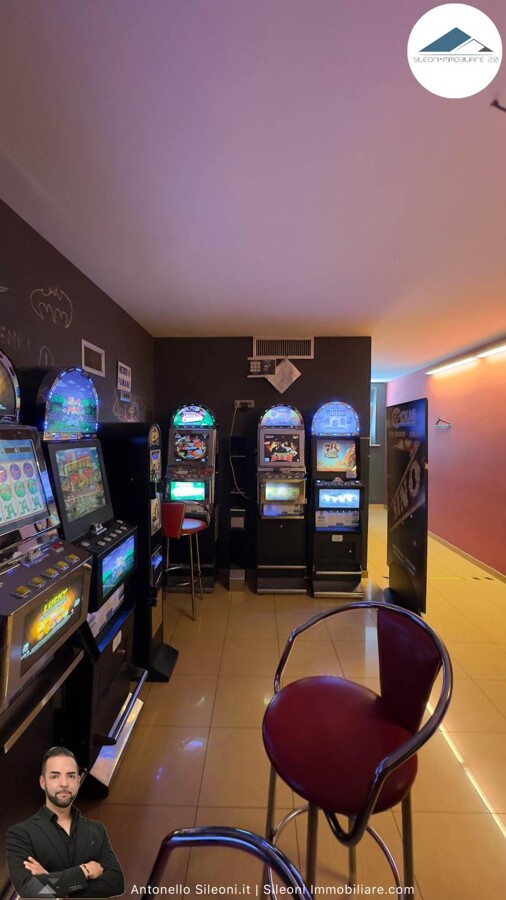 LOCALE AD USO NEGOZIO CON ATTIVITÁ DI BAR E TABACCHI — foto 22