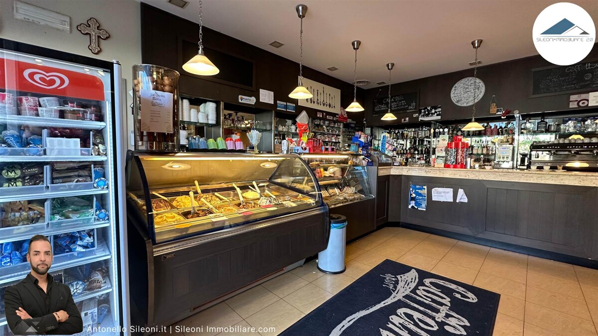LOCALE AD USO NEGOZIO CON ATTIVITÁ DI BAR E TABACCHI