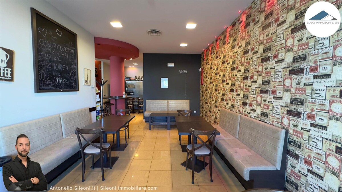 LOCALE AD USO NEGOZIO CON ATTIVITÁ DI BAR E TABACCHI — foto 5