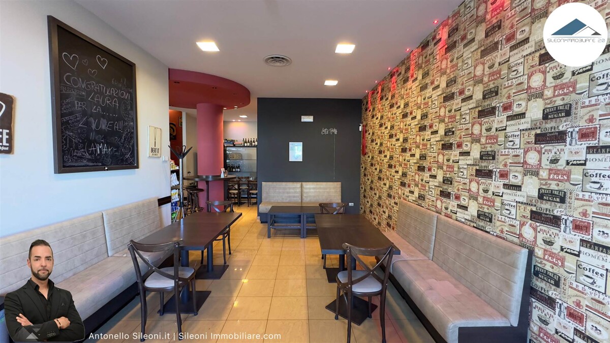 LOCALE AD USO NEGOZIO CON ATTIVITÁ DI BAR E TABACCHI — foto 10