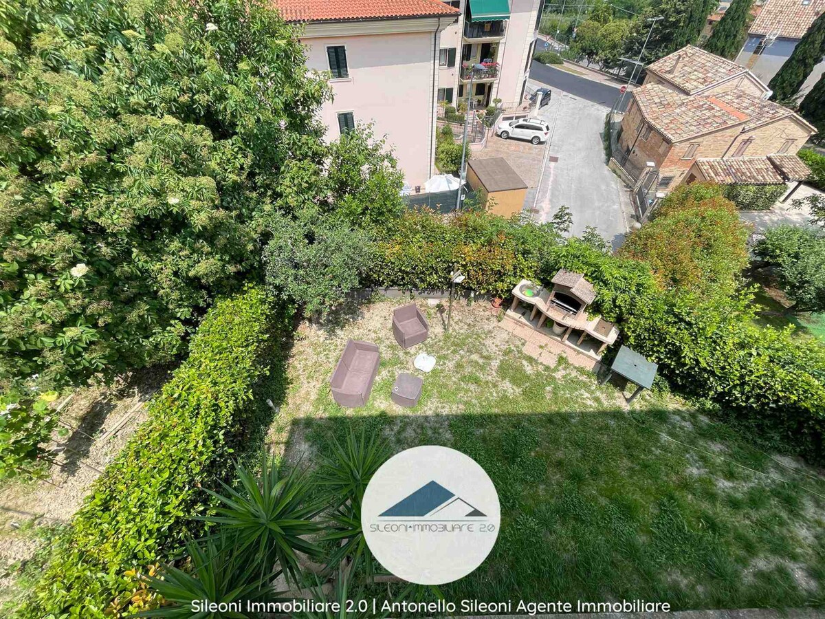 APPARTAMENTO IN BIFAMILIARE CON GIARDINO PRIVATO — foto 23