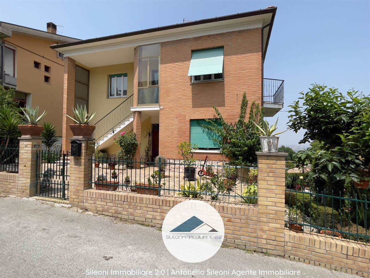 APPARTAMENTO IN BIFAMILIARE CON GIARDINO PRIVATO — foto 33