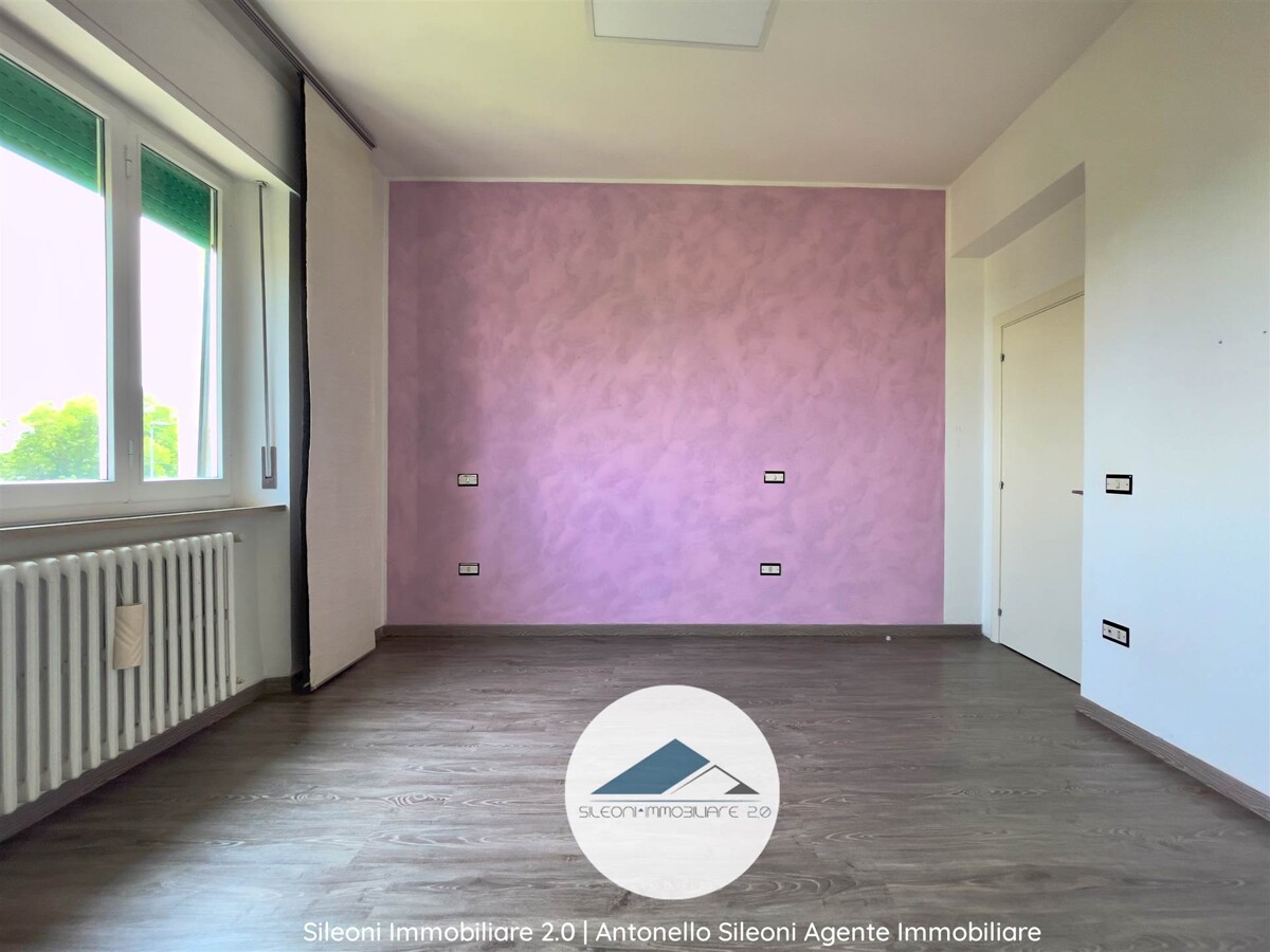 APPARTAMENTO IN BIFAMILIARE CON GIARDINO PRIVATO — foto 13