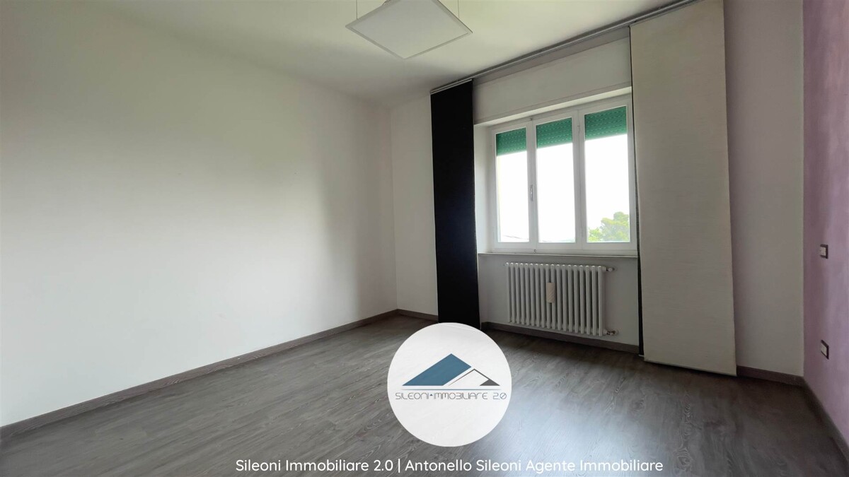 APPARTAMENTO IN BIFAMILIARE CON GIARDINO PRIVATO — foto 11