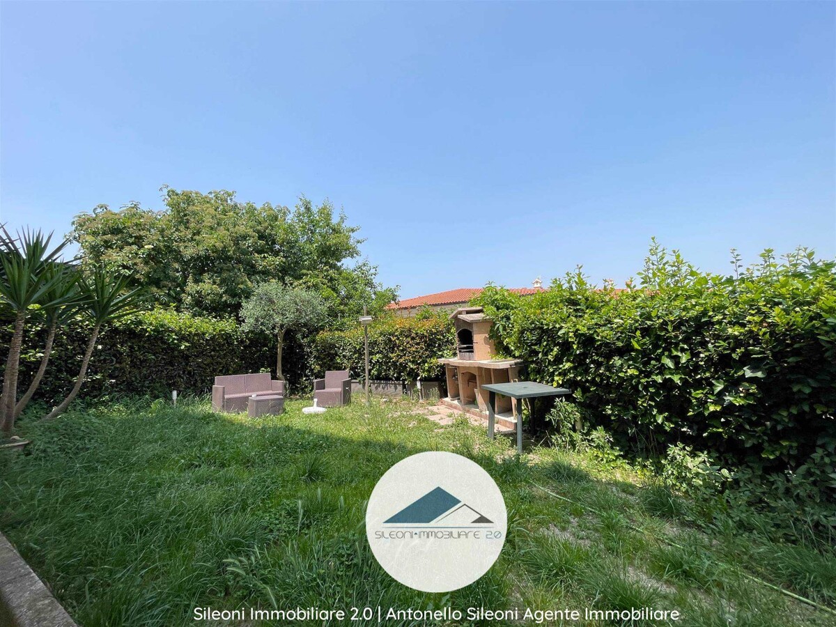 APPARTAMENTO IN BIFAMILIARE CON GIARDINO PRIVATO — foto 28