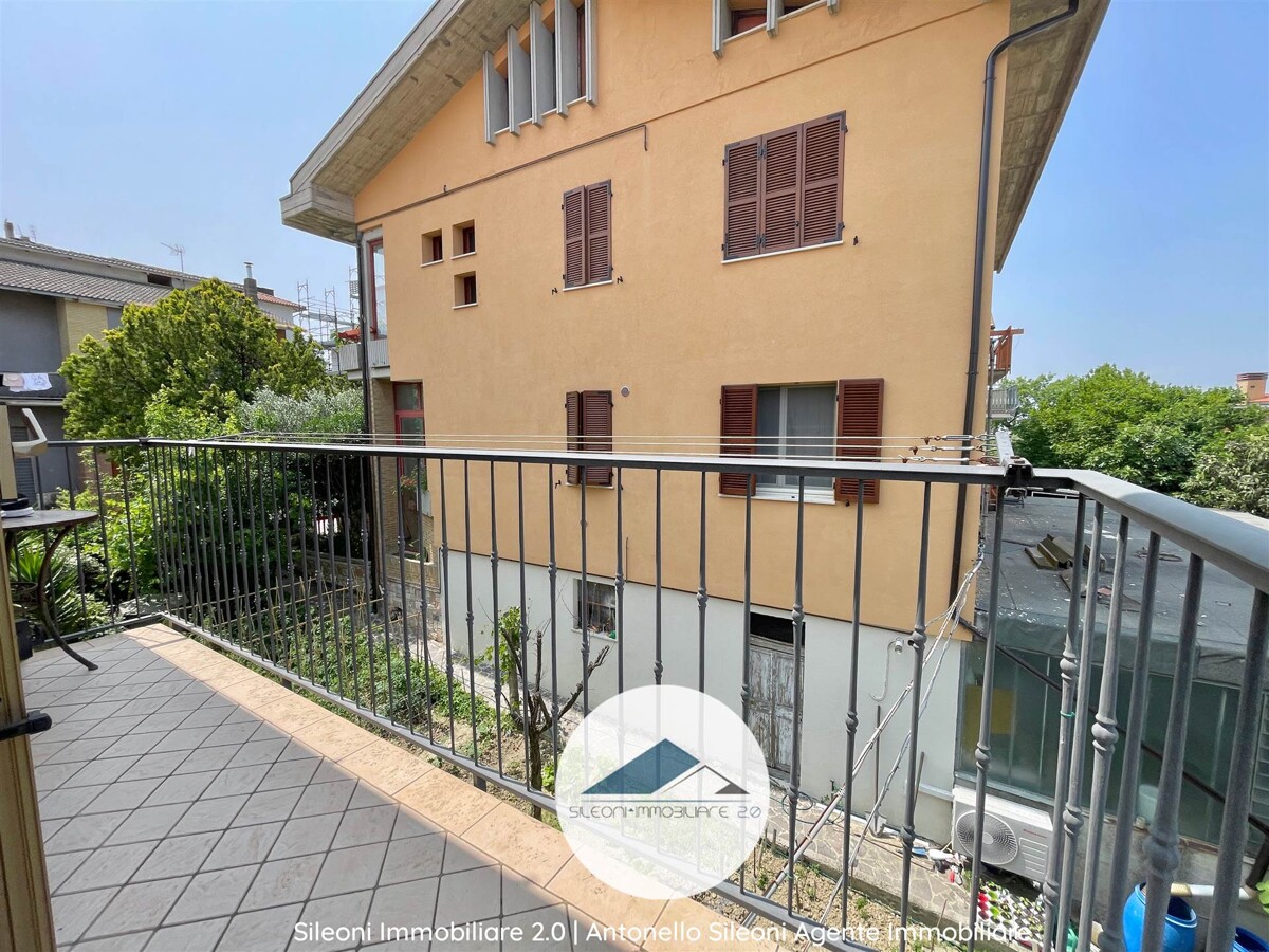 APPARTAMENTO IN BIFAMILIARE CON GIARDINO PRIVATO — foto 24