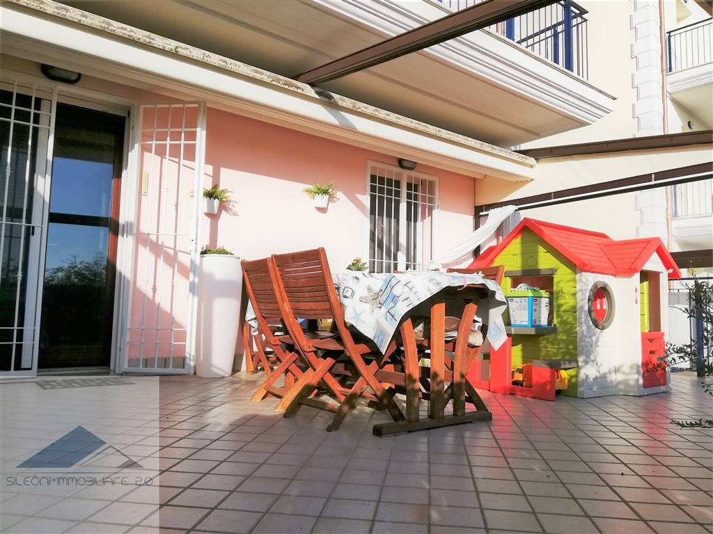 APPARTAMENTO DI RECENTE COSTRUZIONE CON AMPIO TERRAZZO E CORTILE PRIVATO — foto 4