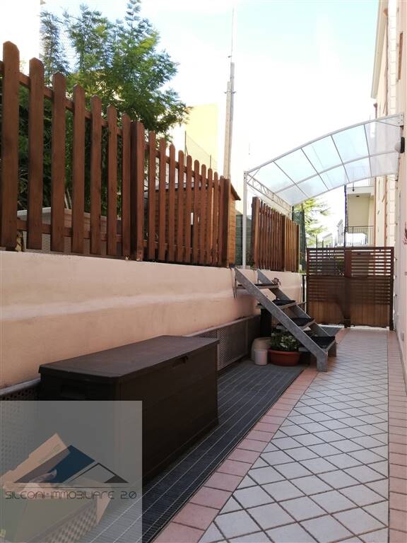 APPARTAMENTO DI RECENTE COSTRUZIONE CON AMPIO TERRAZZO E CORTILE PRIVATO — foto 12