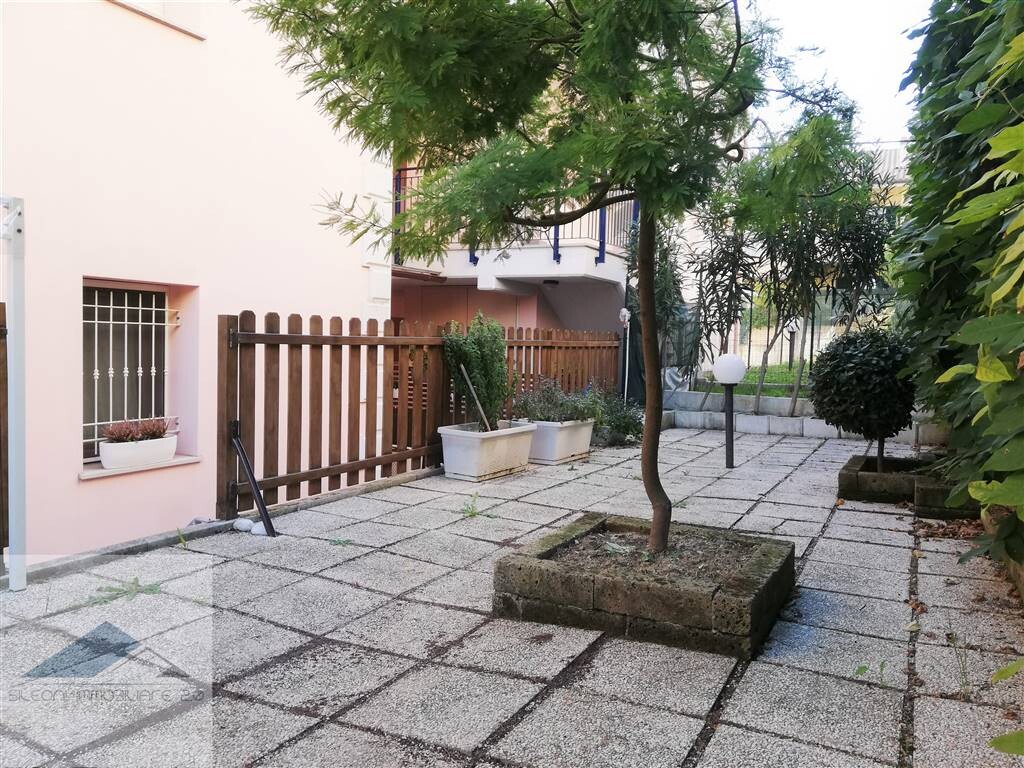 APPARTAMENTO DI RECENTE COSTRUZIONE CON AMPIO TERRAZZO E CORTILE PRIVATO — foto 13