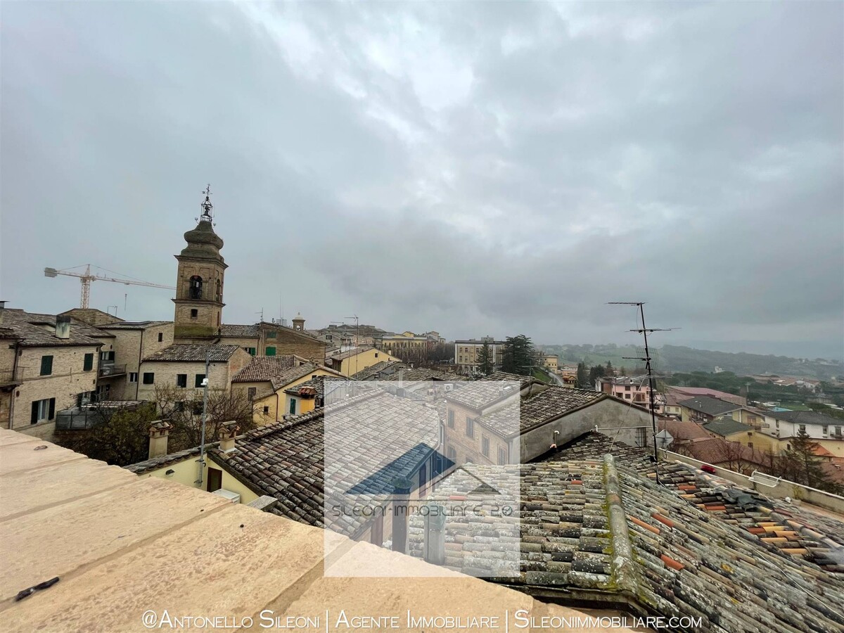 SOLUZIUONE AUTONOMA SU PIU' LIVELLI IN CENTRO STORICO — foto 18