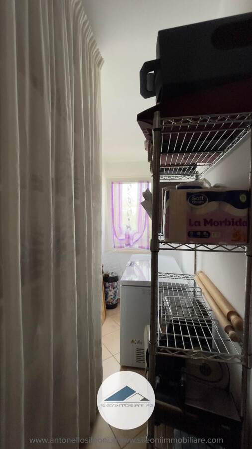 VILLETTA SINGOLA IN POSIZIONE PANORAMICA CON AMPIA CORTE PRIVATA — foto 15