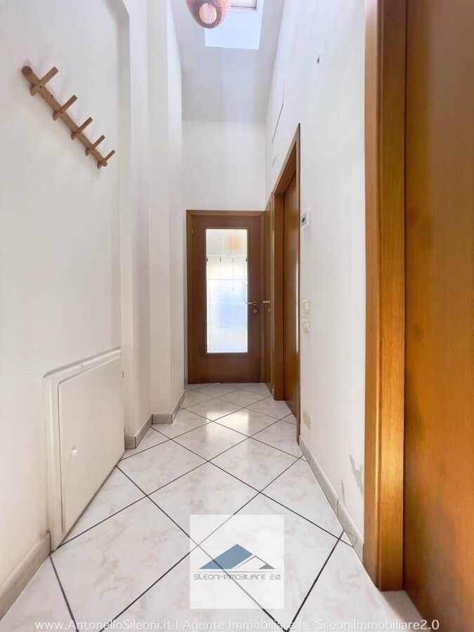 TRILOCALE CON TERRAZZO A PORTO RECANATI — foto 3