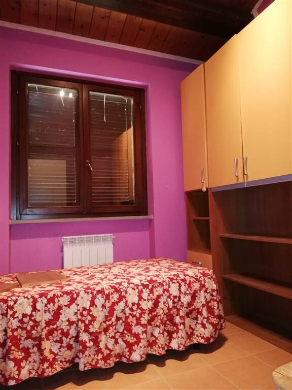 Appartamento indipendente con ampio giardino privato — foto 4