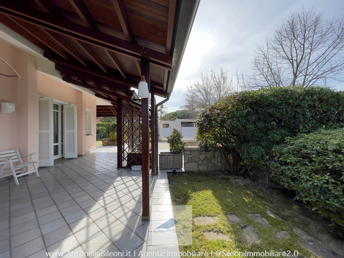 SPENDIDA VILLA CON PARCO — foto 36