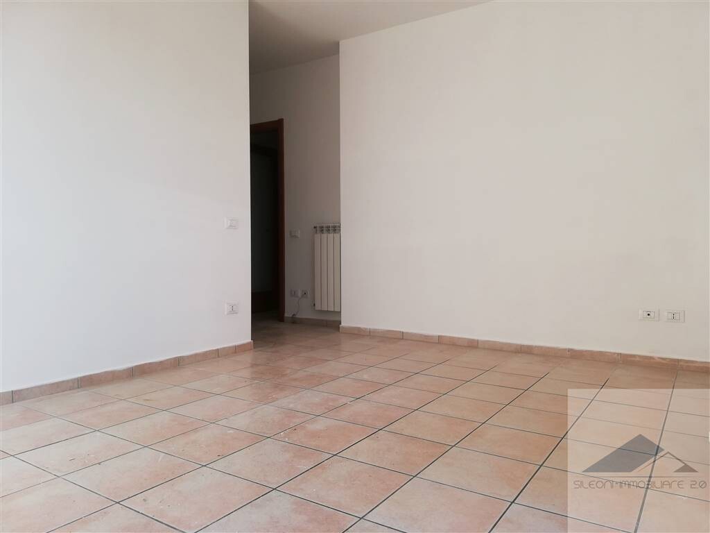 TRILOCALE IN PALAZZINA DEL 2007 CON TERRAZZO — foto 10