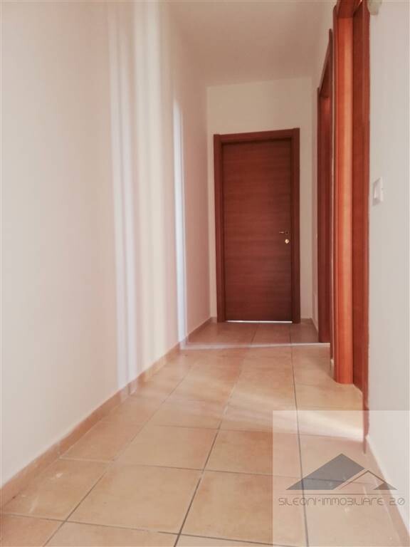 TRILOCALE IN PALAZZINA DEL 2007 CON TERRAZZO — foto 4