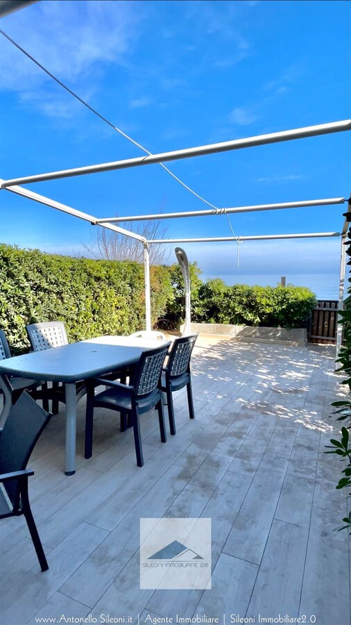 VILLETTA SU DUE LIVELLI IN RIVA AL MARE!!! — foto 19