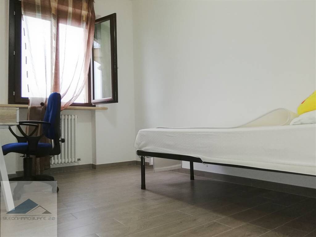 APPARTAMENTO PARI AL NUOVO CON GIARDINO E GARAGE — foto 8