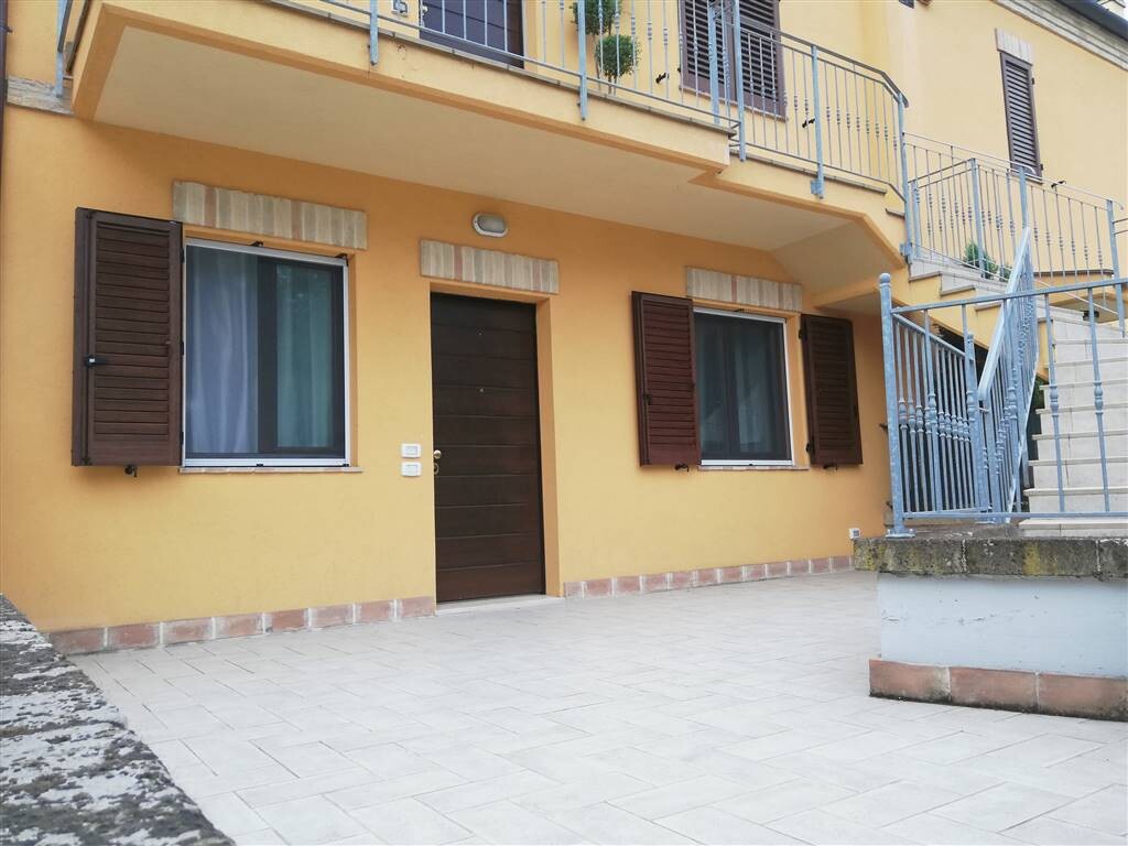 APPARTAMENTO PARI AL NUOVO CON GIARDINO E GARAGE — foto 17