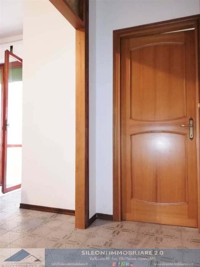 APPARTAMENTO CON TERRAZZO ABITABILE A 150 MT DAL MARE!! — foto 8