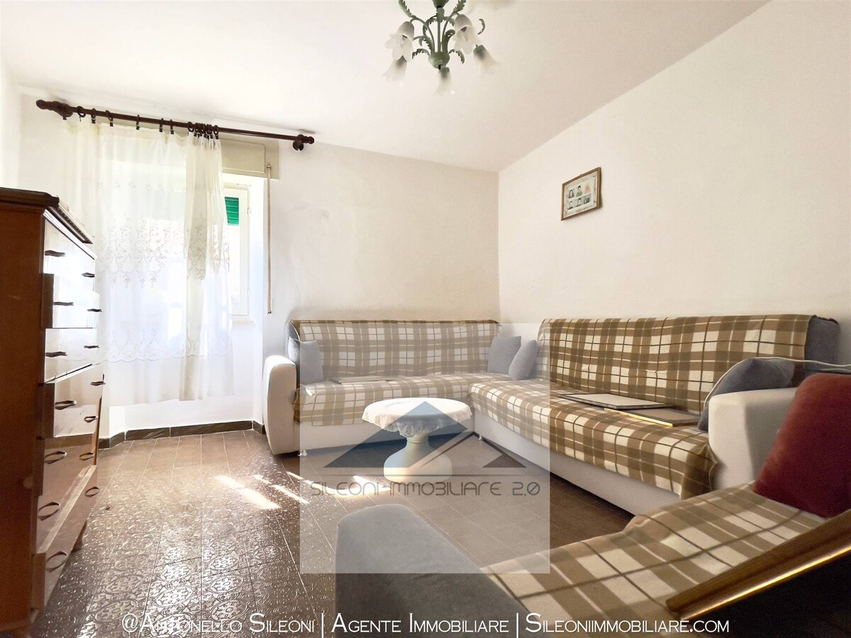 CASA SU DUE LIVELLI NEL COMUNE DI GENGA — foto 6